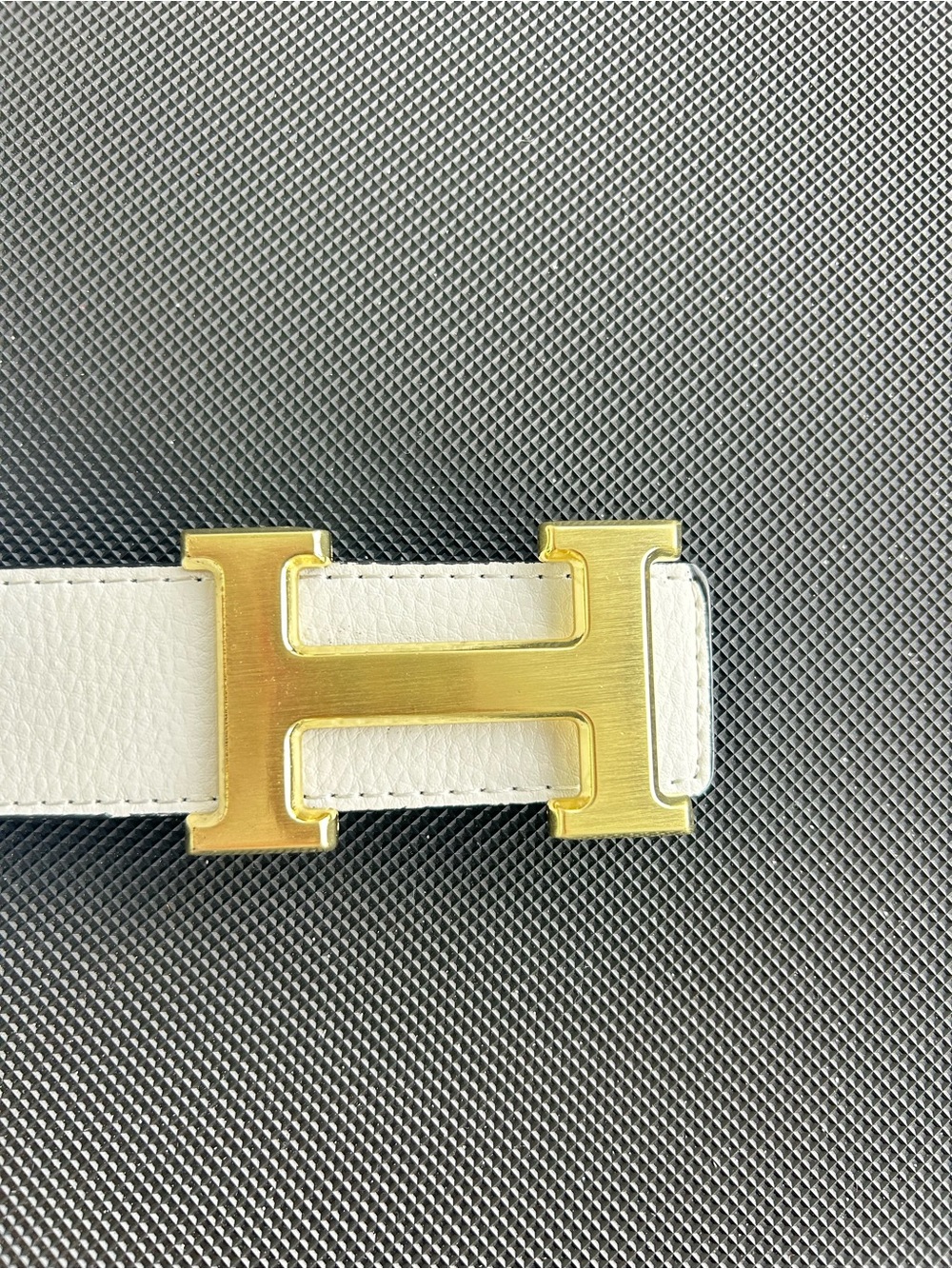 Reversable H Belt White and Black Gold Buckle 1.5" 41" - Picture 2 of 6